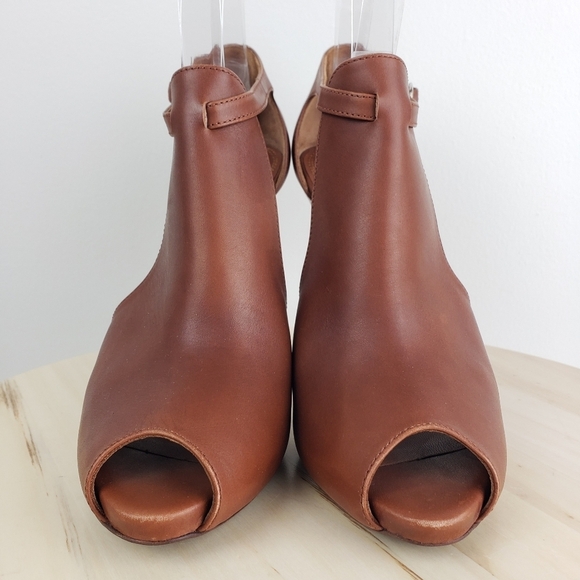 Ralph Lauren High Heel Peep Toe Bootie Size 9.5 Purple Label Brown Leather - Picture 3 of 16
